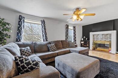 140 Saint Jude Blvd, Fitchburg, MA 01420 - photo 5