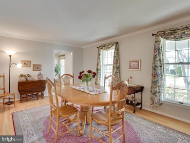 2209 Goldentree Way, Vienna, VA 22182 - photo 3