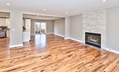 520 S Hubbard St, Algonquin, IL 60102 - photo 7