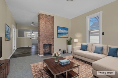 6-web-or-mls-living room -