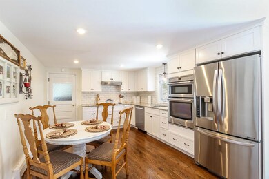 007-photo-dining-room-6833646