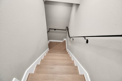 316 Thornton Rd unit D, Houston, TX 77018 - photo 7