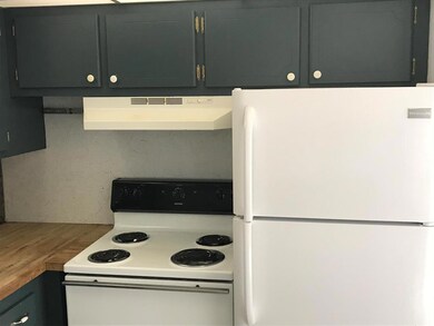 311 Camden N, West Palm Beach, FL 33417 - photo 3