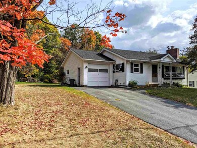 304 Gilman Ave, Saint Johnsbury, VT 05819 - photo 2