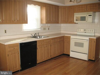 593 Watford Ln, Berwyn, PA 19312 - photo 5