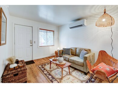 488 B St, Independence, OR 97351 - photo 6