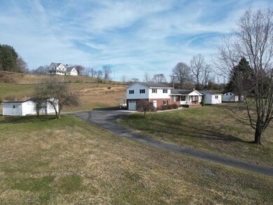 869 Armstrong Rd unit 869, Summersville, WV 26651 - photo 3