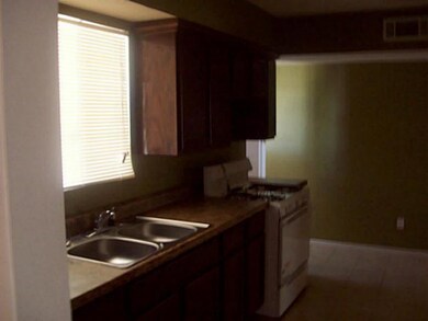 3204 Harrison Ave, El Paso, TX 79930 - photo 2