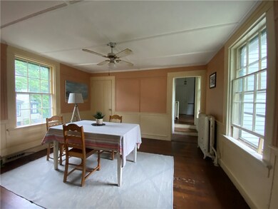 24 Old Beach Rd unit 3, Newport, RI 02840 - photo 5