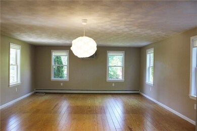 285 Mayfield Ave, Cranston, RI 02920 - photo 7
