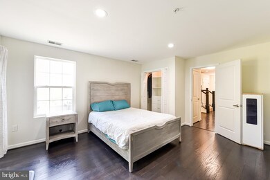 720 Maury Ave, Oxon Hill, MD 20745 - photo 3