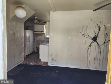 1622 N Calhoun St, Baltimore, MD 21217 - photo 4