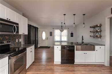 354 Mocksville Hwy, Statesville, NC 28625 - photo 3