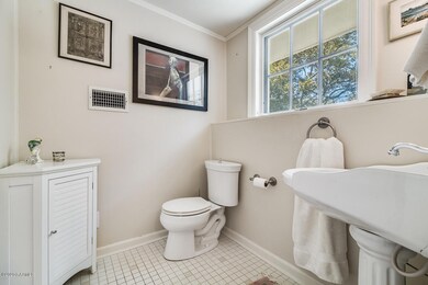 1323 Myrtle Place-5