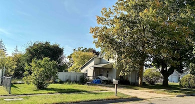 415 Dimmick St, Owosso, MI 48867 - photo 4