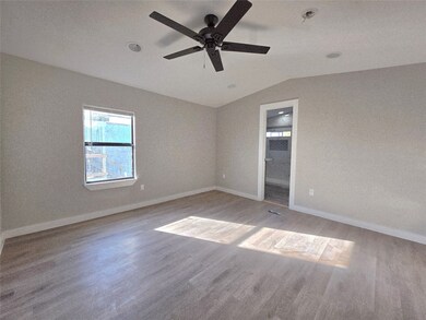 310 Paddock St unit 3, Willis, TX 77378 - photo 4
