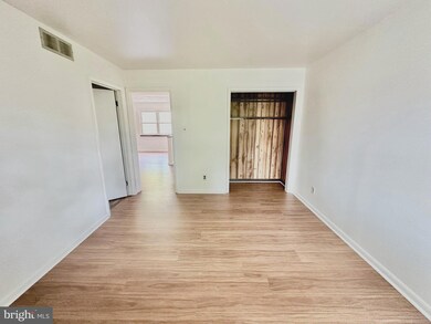 110 E 40th St unit 2, Wilmington, DE 19802 - photo 2