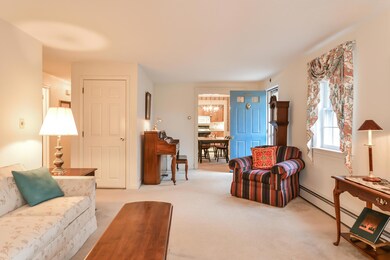 012-Living_Room-5406230-medium
