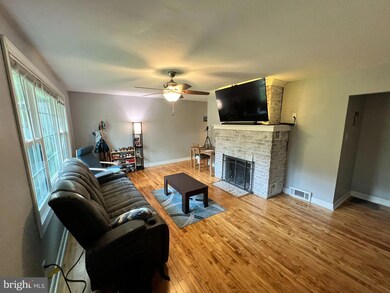 545 Valley Park Rd, Phoenixville, PA 19460 - photo 2