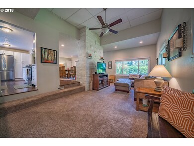 16624 SW Roosevelt Ave, Lake Oswego, OR 97035 - photo 5