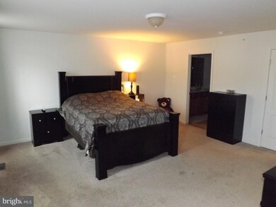 3011 Chesapeake Dr, Dumfries, VA 22026 - photo 3