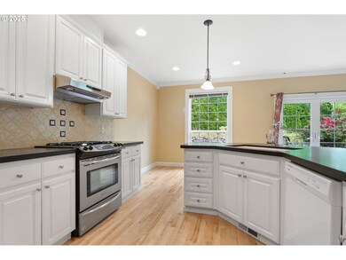 5795 SW Sequoia Dr, Tualatin, OR 97062 - photo 5