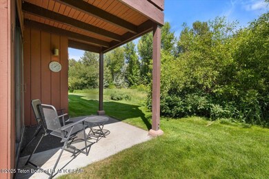 11-3705 N Teton Dr-11