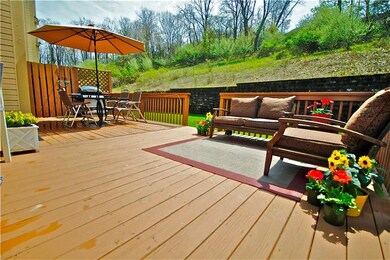 So much privacy in this end unit!