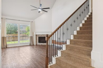 8116 Mountain Spring Dr, North Richland Hills, TX 76180 - photo 3