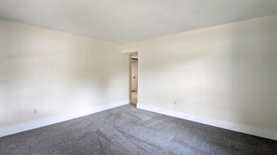 29 Waukewan St unit 4, Meredith, NH 03253 - photo 3