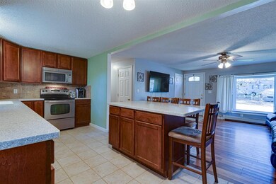 40 Forest Park Dr, Rochester, NH 03868 - photo 4