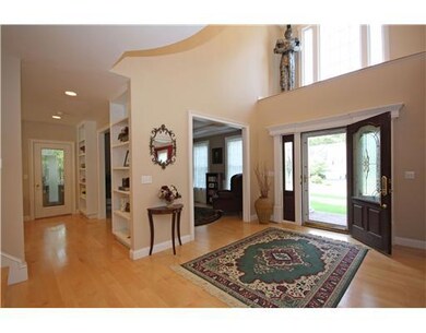 335 Mulberry Dr, Wakefield, RI 02879 - photo 3