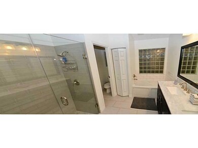 Master Bath/Spa.