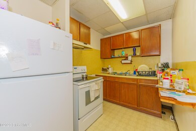 534 Hamilton St, Albany, NY 12203 - photo 6