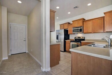 Entrance/ kitchen