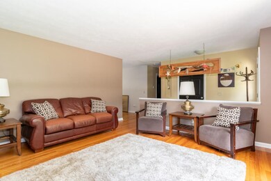 497 Lodge Lane-3