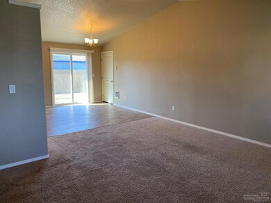 3116 SW Quartz Ave, Redmond, OR 97756 - photo 7