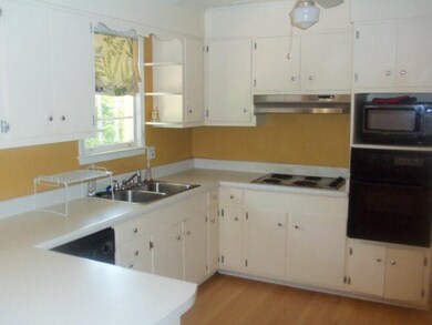 626 Cambridge Rd, Augusta, GA 30909 - photo 4