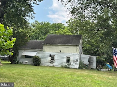 15701 Edwards Ferry Rd, Poolesville, MD 20837 - photo 4