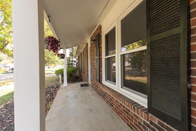 622 Meadowbrook Cir, Moberly, MO 65270 - photo 6