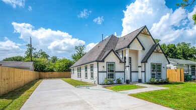 7425 Caddo Rd, Houston, TX 77016 - photo 2