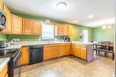 1411 Fisher St, Fort Wayne, IN 46803 - photo 6