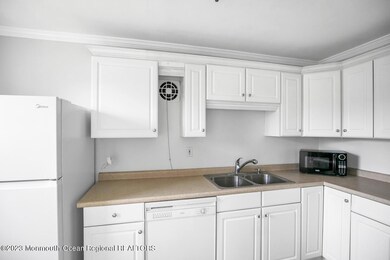 132 South St Red Bank NJ 07701-large-005