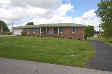 131 Cherry Dr, Harrodsburg, KY 40330 - photo 3