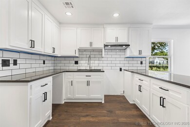 422 S 49th West Ave, Tulsa, OK 74127 - photo 5