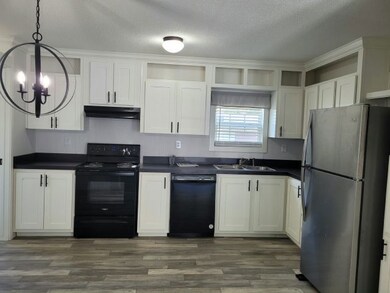 12130 S US Highway 41 unit 202, Gibsonton, FL 33534 - photo 2