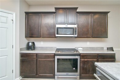 126 Mission Terrace Dr, Whiteland, IN 46184 - photo 7