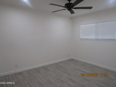 4920 E Holly St unit 4, Phoenix, AZ 85008 - photo 6