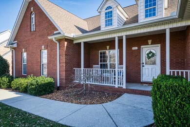 711 Coveview Cir, Cookeville, TN 38506 - photo 2