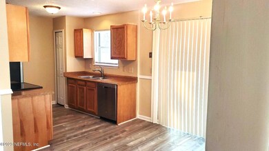 7840 Hunters Lake Cir S, Jacksonville, FL 32210 - photo 6